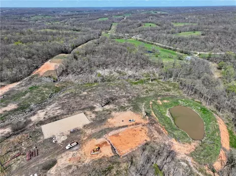 60 Badwrench Way, Anderson, MO 64831