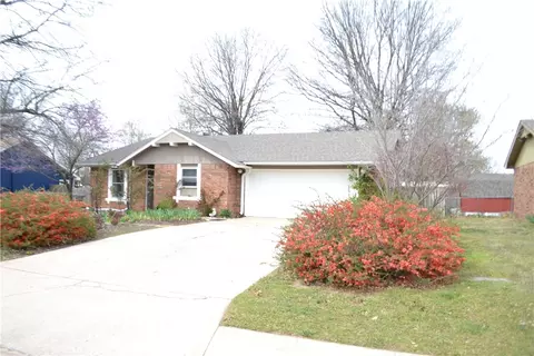 204 Edmondson Ave, Springdale, AR 72764 photo 3