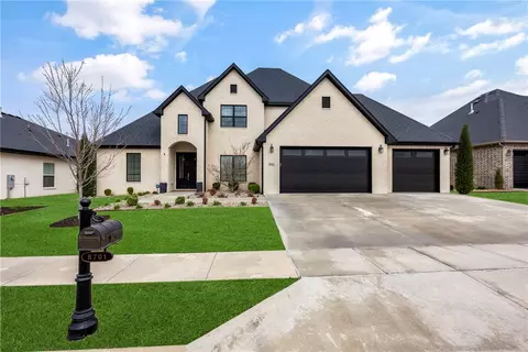 8701 W Birdsong Ln, Cave Springs, AR 72718