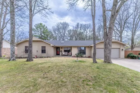 2649 E Golden Oaks, Fayetteville, AR 72703