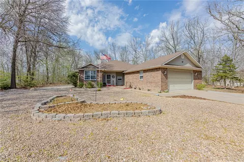 27 Hurlford Ln, Bella Vista, AR 72715