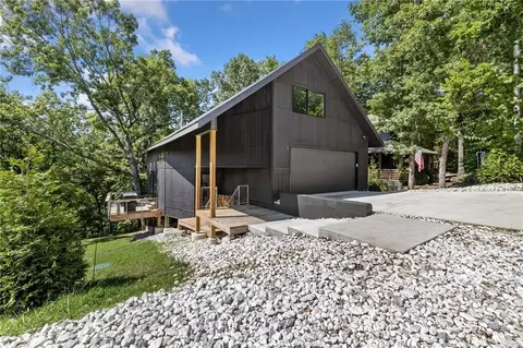 18 Ilford Ln, Bella Vista, AR 72715