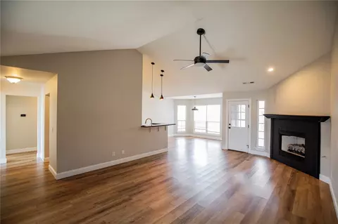 744 Nicholson Ave, Springdale, AR 72764 photo 3