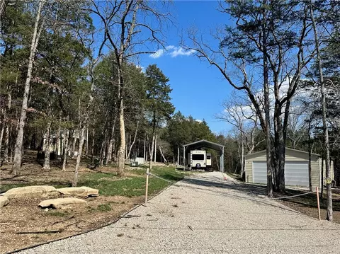18439 Farm Road 2300, Eagle Rock, MO 65641