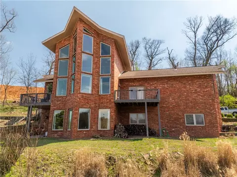 22047 E Dawn Hill Rd, Siloam Springs, AR 72761