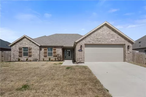 3020 E Coolridge St, Fayetteville, AR 72701