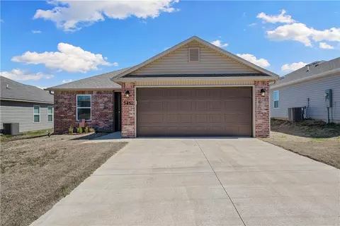3451 Red Tail Way, Farmington, AR 72730