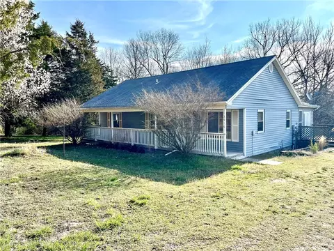 13916 Old Wire Rd, Garfield, AR 72732