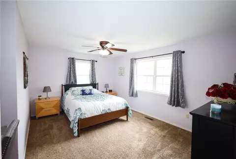 Bedroom - 6608 Lynx Ln, Harrison, AR 72601 photo 2 of 3