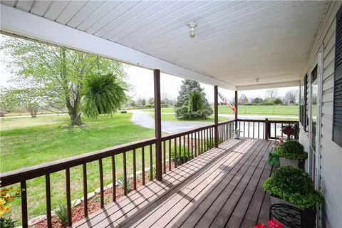Exterior - 6608 Lynx Ln, Harrison, AR 72601 photo 4 of 6