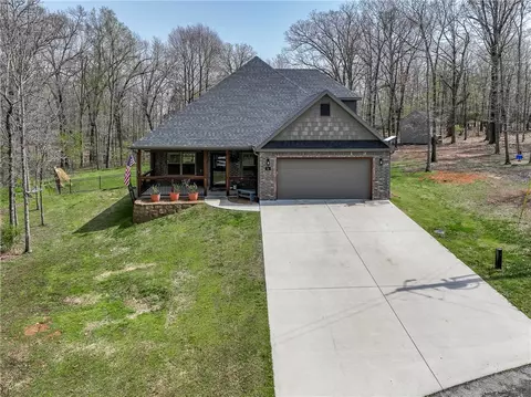 6 Gretna Green Ln, Bella Vista, AR 72715