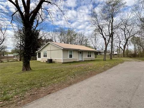 425 N Buchanan, Kansas, OK 74347