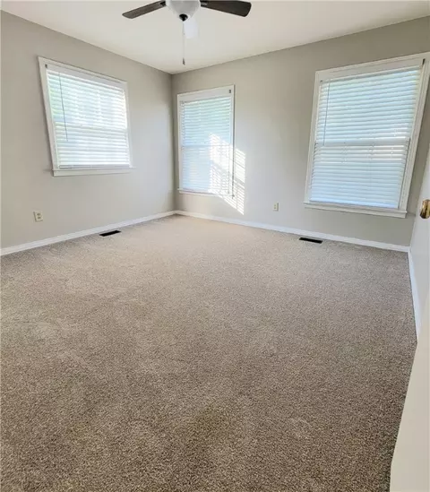 Bedroom - 9 Grandview Ave, Harrison, AR 72601 photo 3 of 3