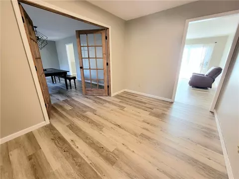 Entry Way - 9 Grandview Ave, Harrison, AR 72601 photo 1 of 2