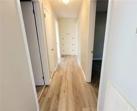 Entry Way - 9 Grandview Ave, Harrison, AR 72601 photo 2 of 2