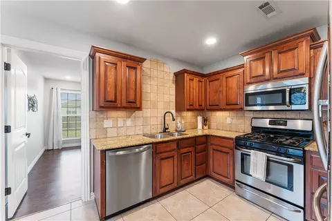 701 Olivia Ln, Centerton, AR 72719 photo 11