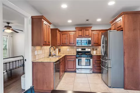 701 Olivia Ln, Centerton, AR 72719 photo 9