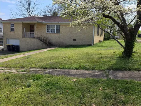 120 W Erie, Harrison, AR 72601