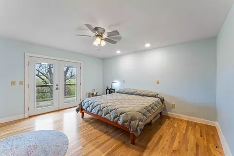 Bedroom - 521 Spring Cliff Dr, Rogers, AR 72756 photo 1 of 7