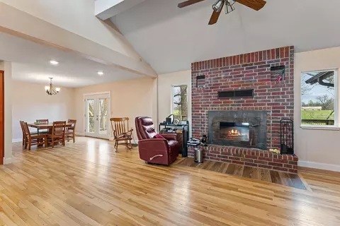 Living - 521 Spring Cliff Dr, Rogers, AR 72756 photo 1 of 4