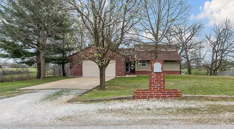 Exterior - 521 Spring Cliff Dr, Rogers, AR 72756 photo 3 of 10