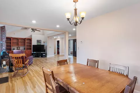 Dining - 521 Spring Cliff Dr, Rogers, AR 72756 photo 3 of 3