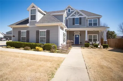 1014 Sloane Sq, Cave Springs, AR 72718