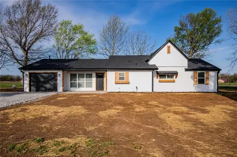 23269 Highway 72, Gravette, AR 72736