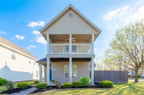 3600 S Tower Cir, Fayetteville, AR 72704