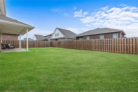 2111 Periwinkle Pl, Centerton, AR 72719 photo 24
