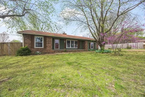 728 Parks St # A, Prairie Grove, AR 72753