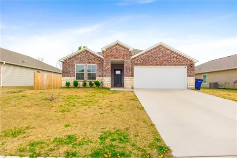 506 W Cattleman Ln, Siloam Springs, AR 72761