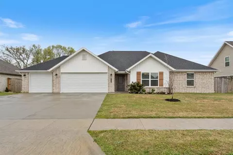 406 Phyllis Farm Rd, Prairie Grove, AR 72753