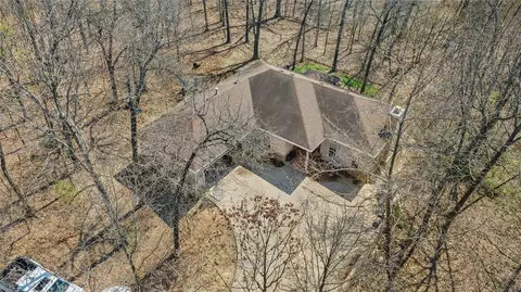 9 Aldershot Dr, Bella Vista, AR 72714