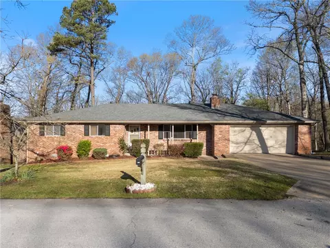 8575 Haven Dr, Rogers, AR 72756