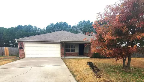 279 Honor Ct, Springdale, AR 72764