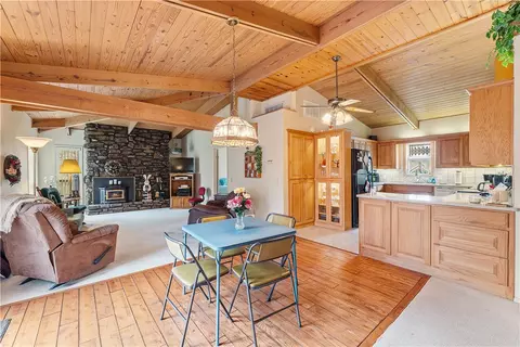 4 Branston Cir, Bella Vista, AR 72714