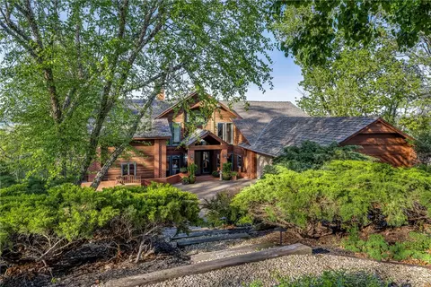 31 Ravenshoe Rd, Rogers, AR 72756