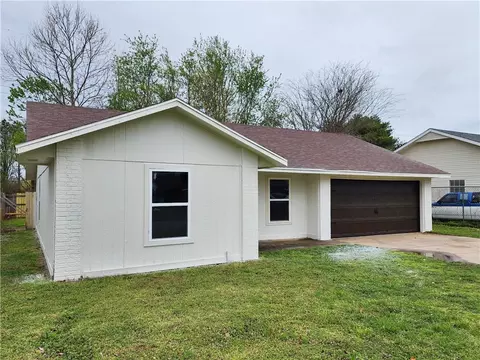 411 E Mimosa Pl, Rogers, AR 72756