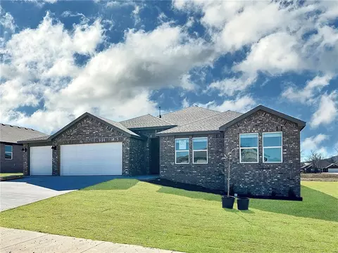 1032 Vista Ave, Prairie Grove, AR 72753