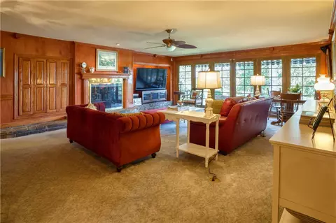 Living - 6105 Park Ave, Fort Smith, AR 72903 photo 3 of 3