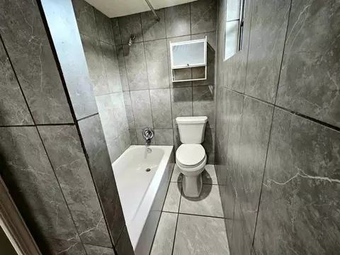 Bath - 424 E Velma Ave, Springdale, AR 72764 photo 2 of 2