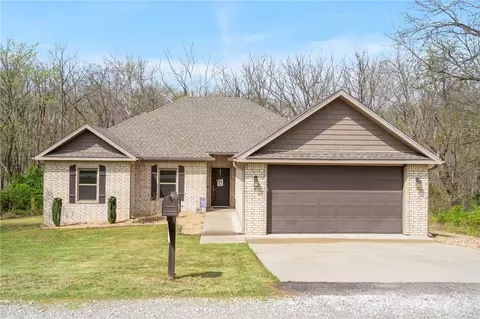 7 Hexham Ln, Bella Vista, AR 72715