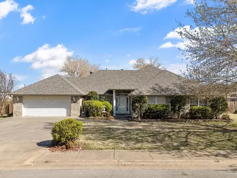 510 Shady Acres Ln, Prairie Grove, AR 72753