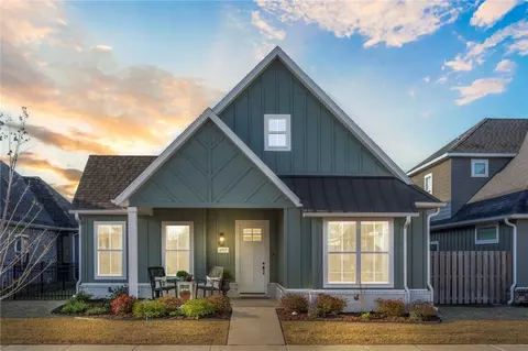 6937 Somerset Pl, Springdale, AR 72762