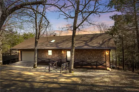 21393 Black Oak Dr, Garfield, AR 72732