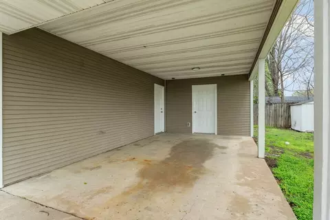 516 W Main St, Gentry, AR 72734 photo 15