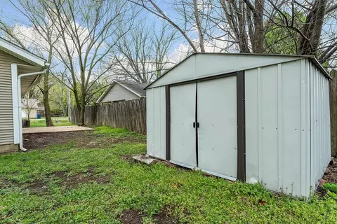 516 W Main St, Gentry, AR 72734 photo 34