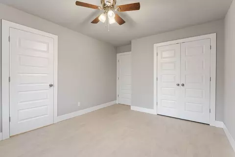 516 W Main St, Gentry, AR 72734 photo 6