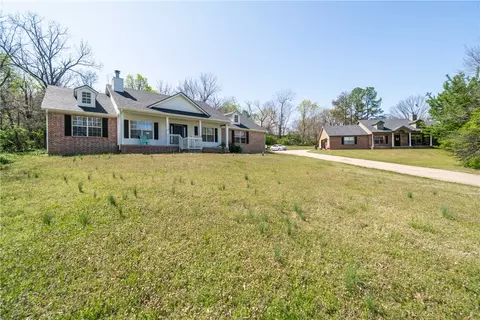 1373 E 1387 E Mission Blvd, Fayetteville, AR 72701